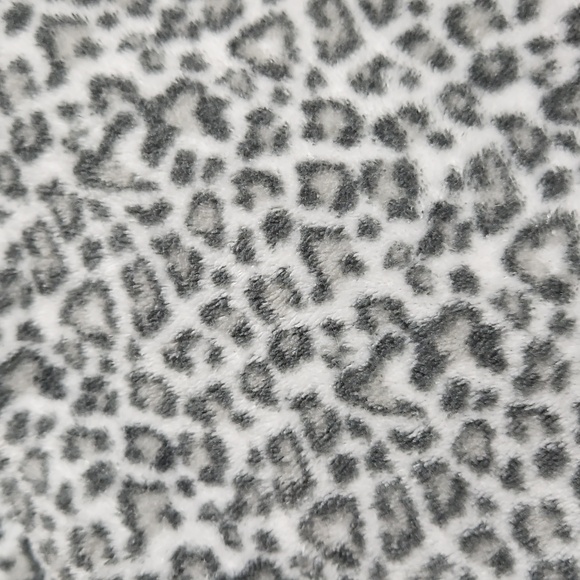 Isotoner Animal Print Pajamas Size Large - Picture 4 of 4